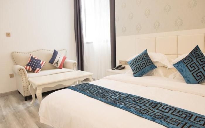 Shell Wuxi Huishan DistrictWanda Plaza Yanqiao Subway Station Hotel                       