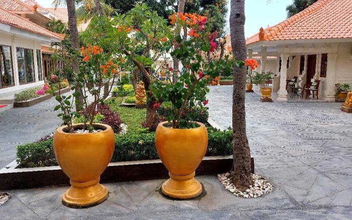 Grand Melka Hotel