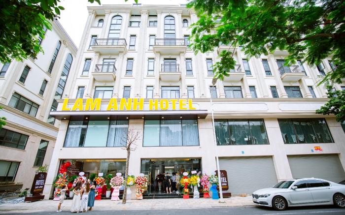 Lam Anh Hotel 5 Him Lam Vạn Phúc