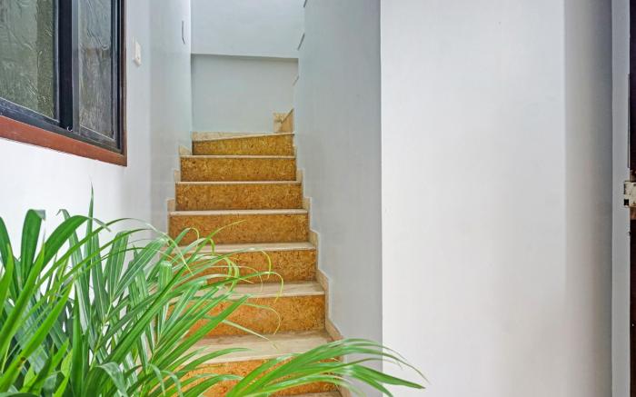 Collection O Baner Executive Stays