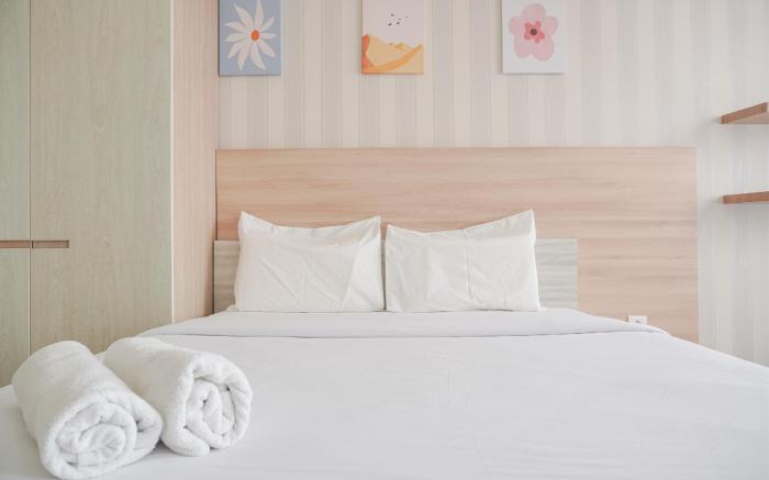 Warm & Best Studio at Menteng Park Apt By Travelio