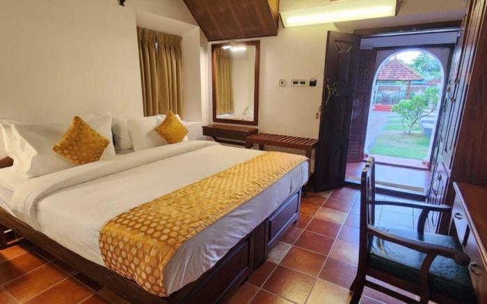 KUMARAKOM THARAVADU - THE HERITAGE HOTEL