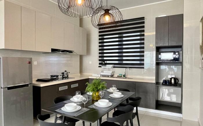 Modern • Seaview | Near CIQ Johor Bahru | 3B3B