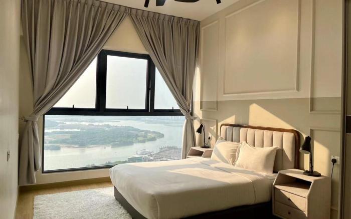 Modern • Seaview | Near CIQ Johor Bahru | 3B3B