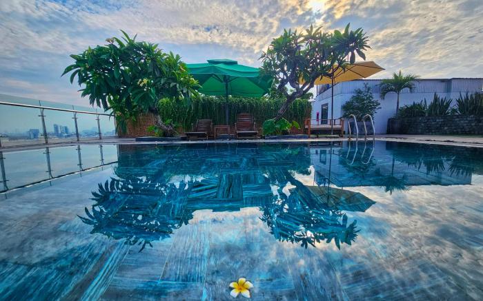 MTR Apartment & Hotel