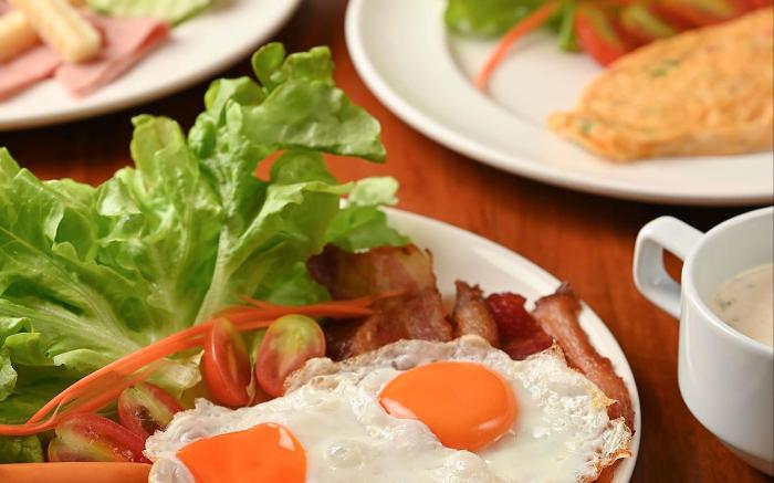 Novotel Living Bangkok Sukhumvit Legacy