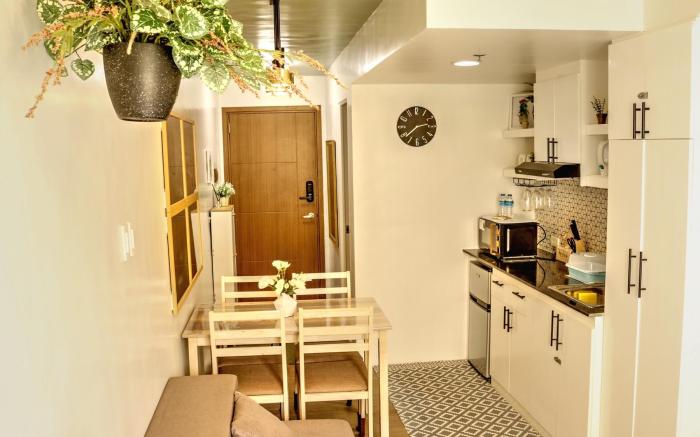 Tagaytay Studio Condominium at Pines Suites