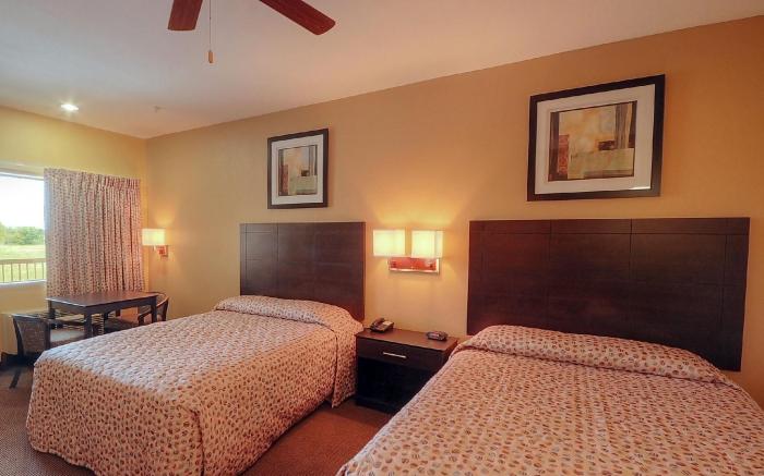 Days Inn by Wyndham Baytown East