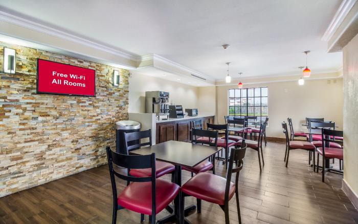 Red Roof Inn Houston East - I-10
