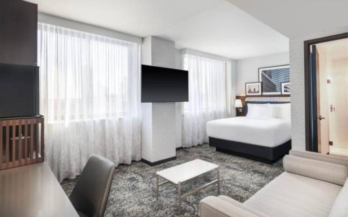 DoubleTree by Hilton Long Island City, NY