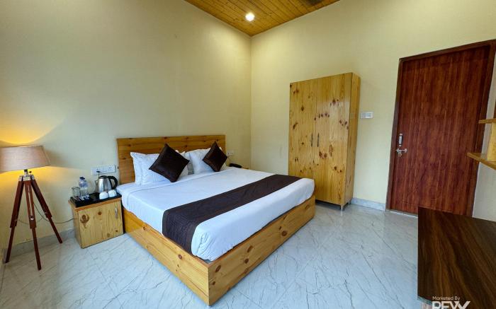 The Leisure cave On the Ganges