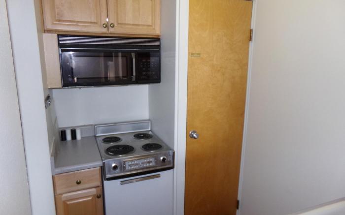 Edgewater Stuido 1 Bath EWJP
