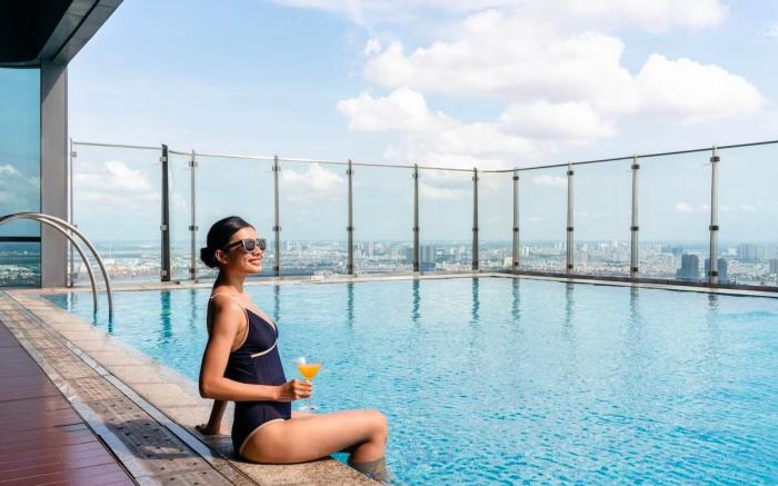 LUXuRY LIViNG VinHome-Landmark81-2Br-RiverView