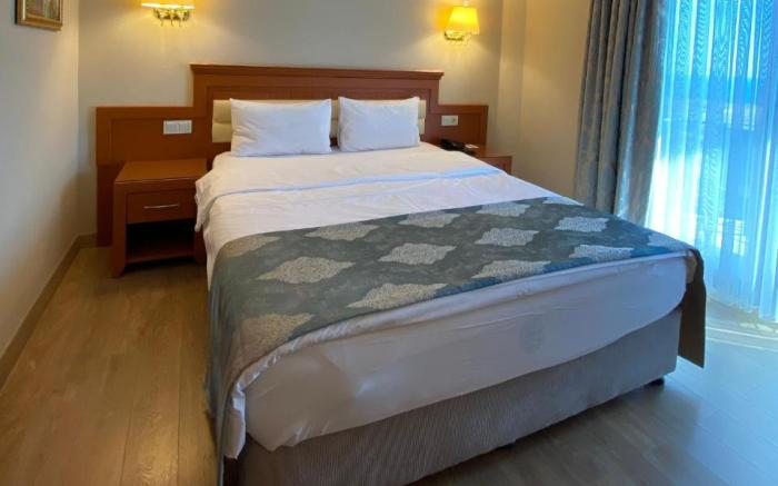 Premier Vista Hotel