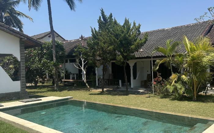 The confidential Beach Resort