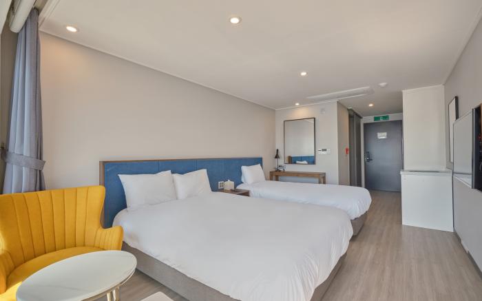 Y collection haeundae beach