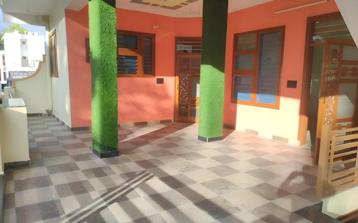 Doon Niwas Beautiful 1 BHK Homestay Mountain view