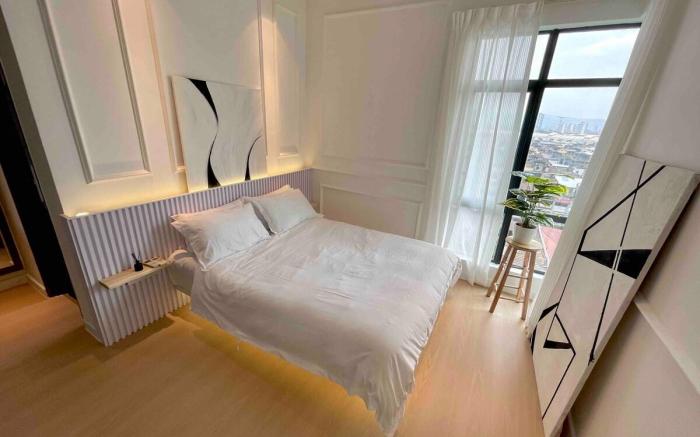 FrenchStyle 2BR Apt/5 min MRT Velocity Ikea Mytown