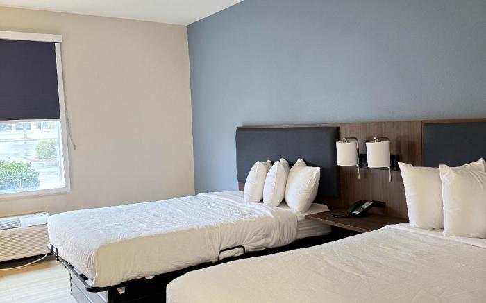 Wingate by Wyndham Dublin Near Claytor Lake State Park