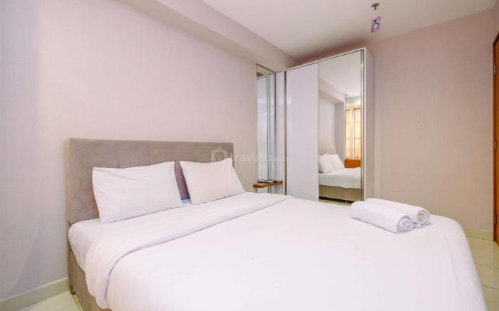 Good Comfy 2BR Cinere Bellevue Suites By Travelio