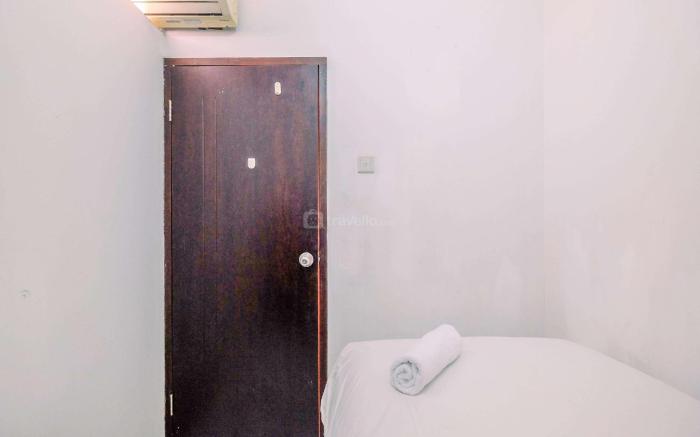 Warm and Cozy 2BR Mutiara Bekasi Apt By Travelio