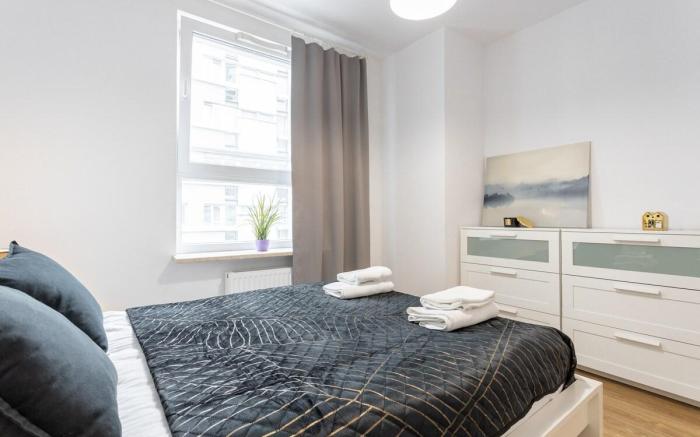 Golden Apartments Warsaw - Rondo ONZ-Pereca