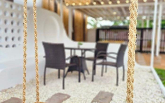Arom D Pool Villa Pattaya by May