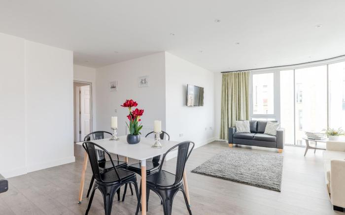 Boutique Vertigo Apartment Central Kingston London