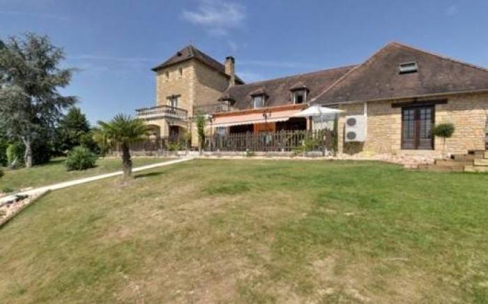 Logis hotel-restaurant les collines 59 route des cretes