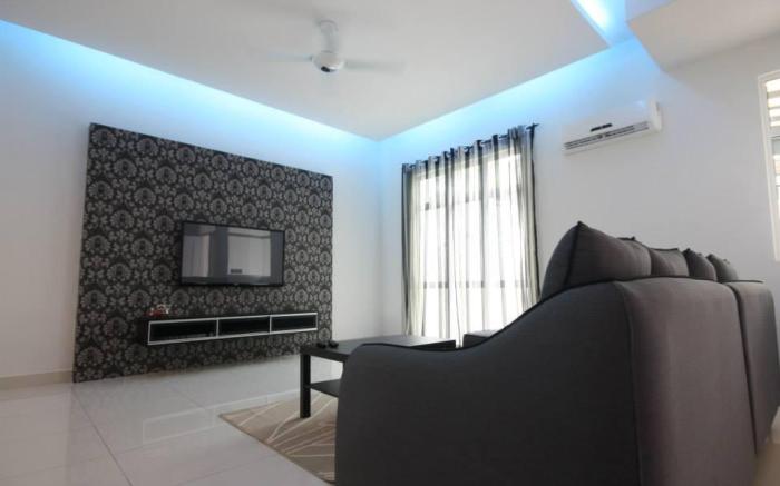 Luxury Villa@Shamrock Beach, Batu Ferringhi,Penang
