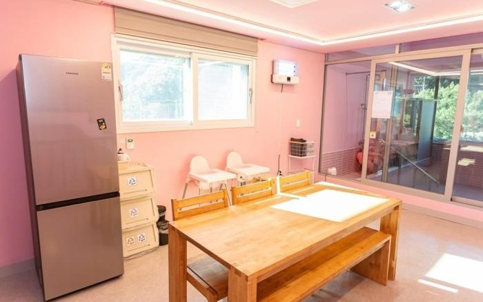 Yeonhuijae Kids Pool Villa Naewonsa Branch
