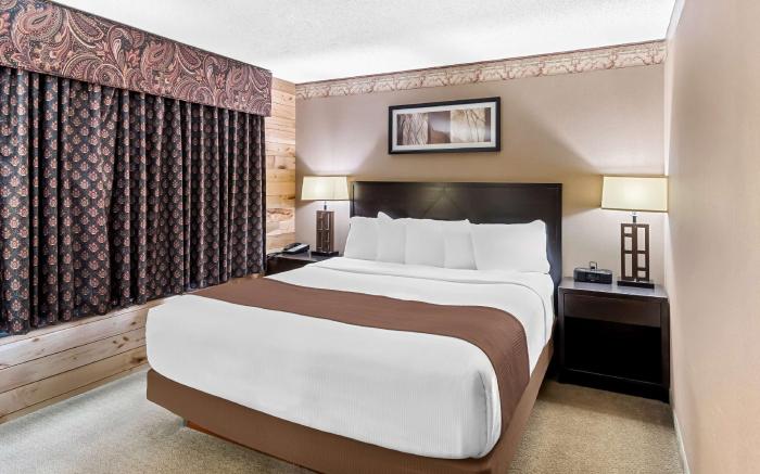 Heartland Inn & Suites, SureStay Collection by Best Western