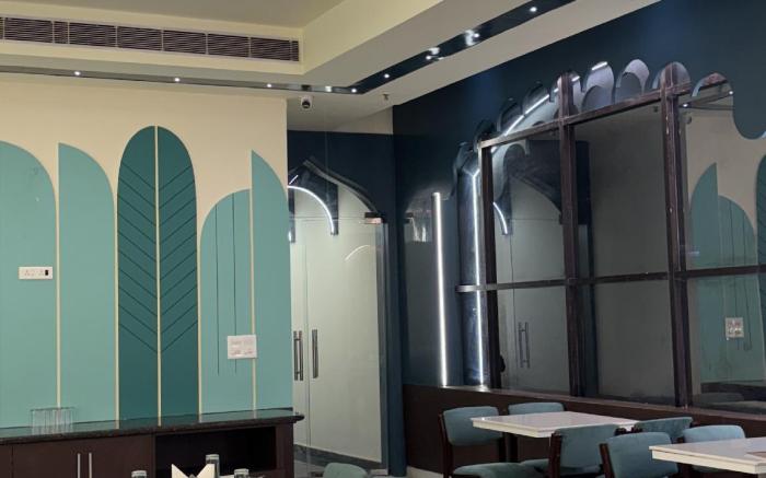 Hotel Opal Courtyard