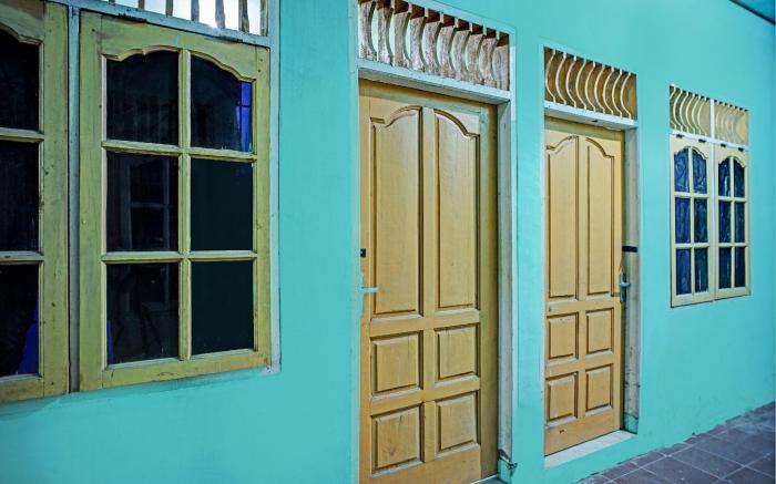 OYO 93298 Barito House