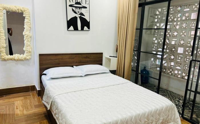 MOON HOME- Downtown Saigon D1