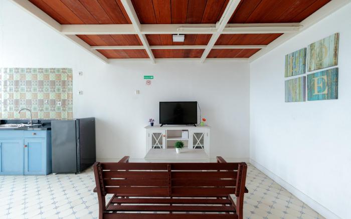 Urbanview Blessing Residence Surabaya by RedDoorz