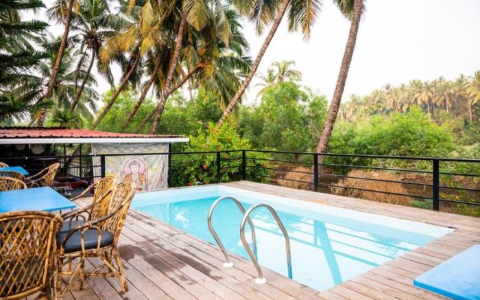 Vintage Beach Resort