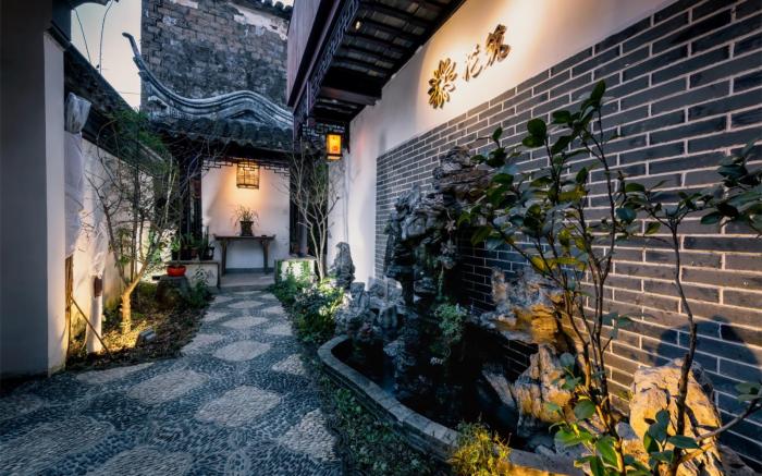 Floral Tongli West Pavilion Xinyuan Homestay