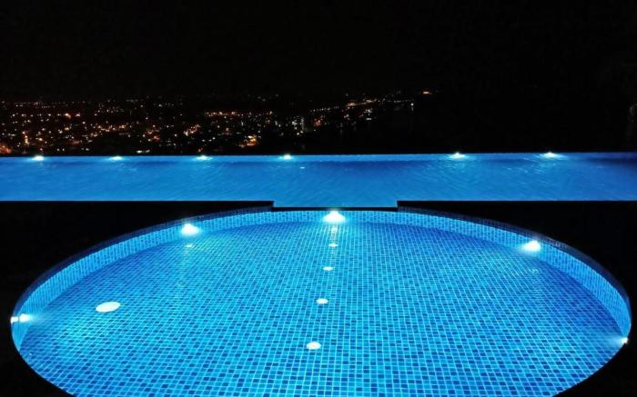 Attic✦Premium Couple's Studio[Netflix|Bathub]#98