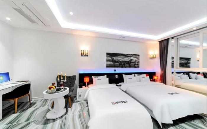Luxury Hotel