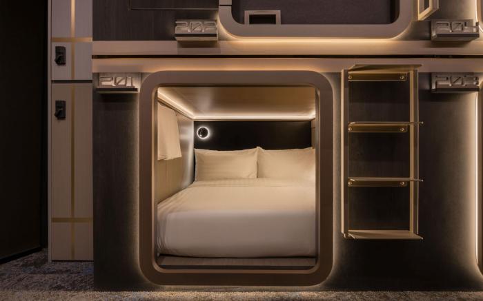 Cube Social Boutique Capsule Hotel @ Boat Quay