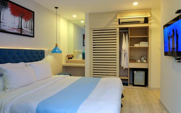 Lovely Room Oceanami Resort Queen Bed with Balcony