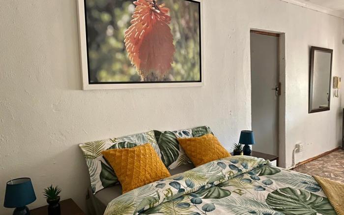 4-Bedroom Guest House with Pool Fireplace & Lappa