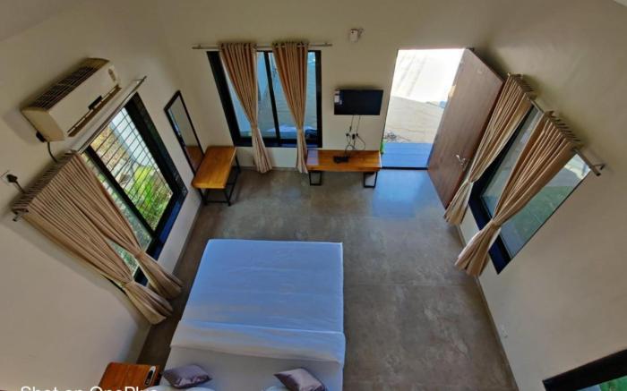 Shrubbery Palms Resort