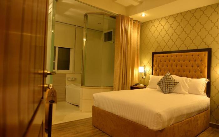Bella Hotel 