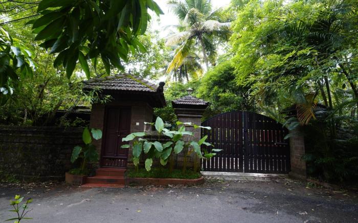 Illam Heritage Bungalow