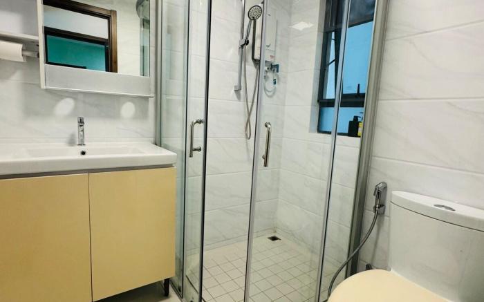Cozy 2B2R Forest City Near Tuas Duty free shop