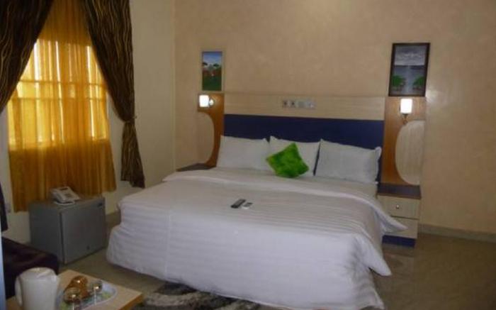 Nera Hotel 