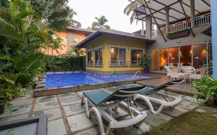 Beach holiday+Pool+Service @Candolim 4br