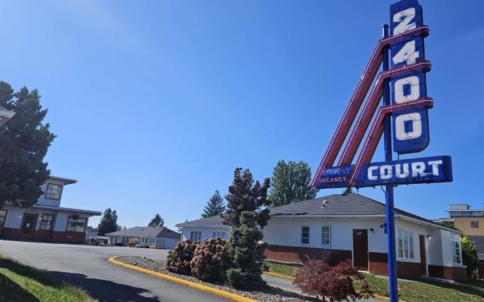 2400 Motel